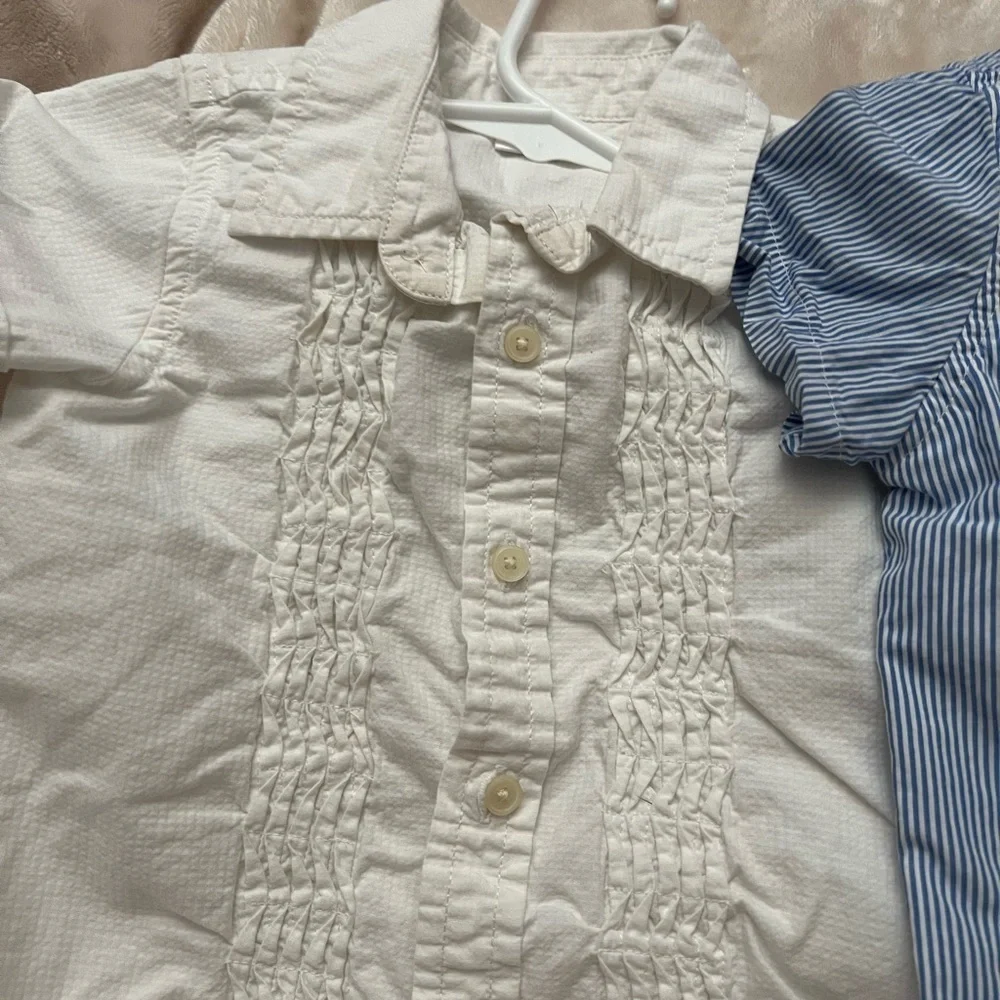 Boys 6-12 month GAP Dress Shirts